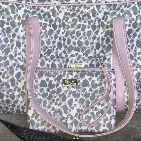 LUV Betsy by Betsey Johnson BAG AND SMALL HAND BAG - Picture 4 of 4